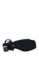 Kadın Siyah Bilekten Tokalı Taşlı Şeffaf Kalın Topuklu Sandalet | Derimod