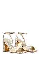 Kadın Altın Bilekten Tokalı Yüksek Kalın Topuklu Metalik Sandalet | Derimod