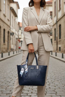 Kadın Lacivert Uzun Askılı Baskılı Omuz Çantası | Derimod