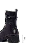 Kadın Siyah Fermuarlı Kalın Tabanlı Deri Postal Bot | Derimod