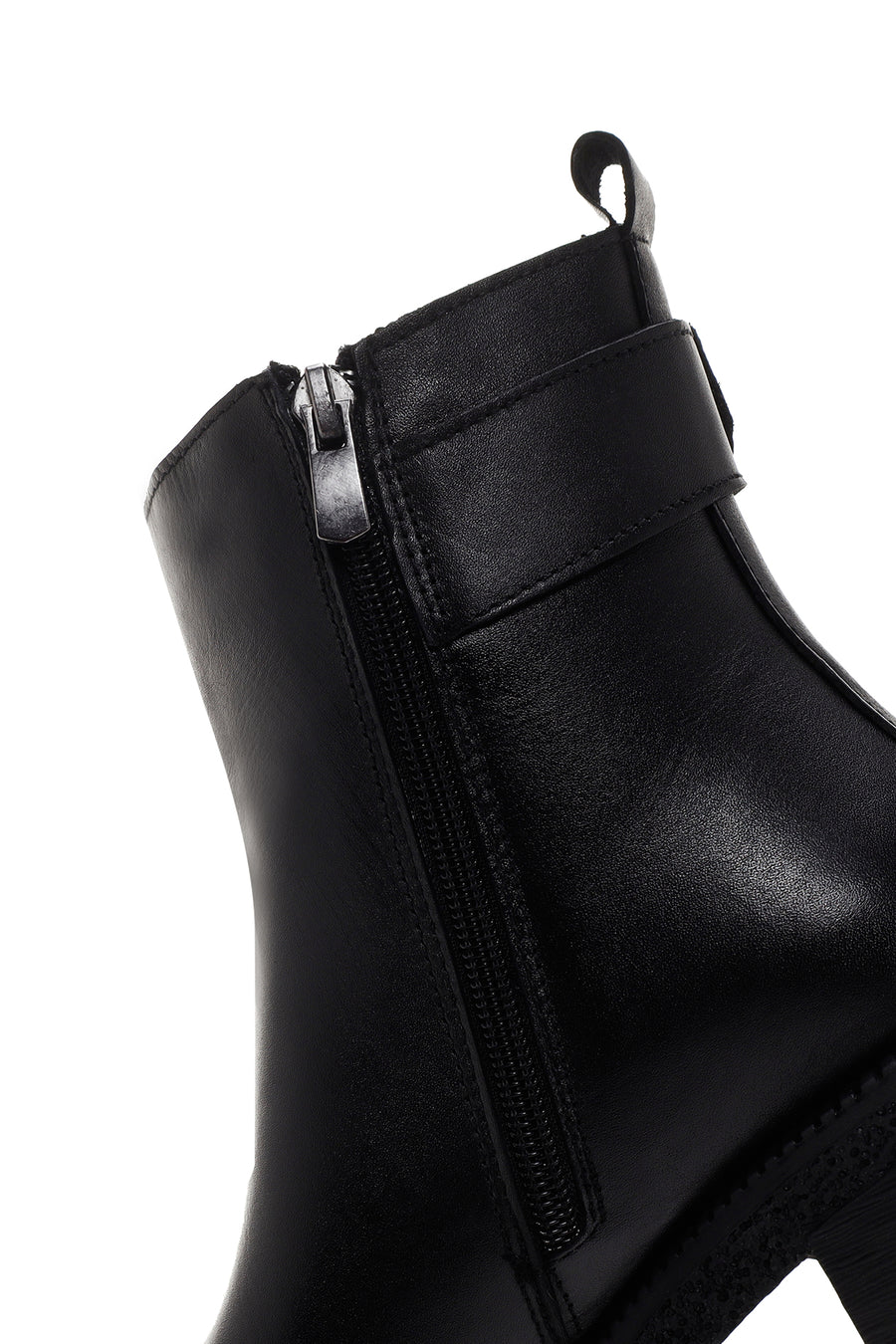 Woman Black Zippered Chunky Heels Leather Boat