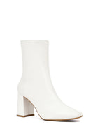 Kadın Krem Fermuarlı Kalın Topuklu Deri Bot | Derimod