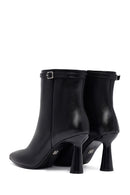 Kadın Siyah Fermuarlı İnce Topuklu Deri Bot | Derimod