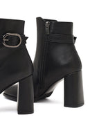 Kadın Siyah Tokalı Fermuarlı Kalın Topuklu Deri Bot | Derimod