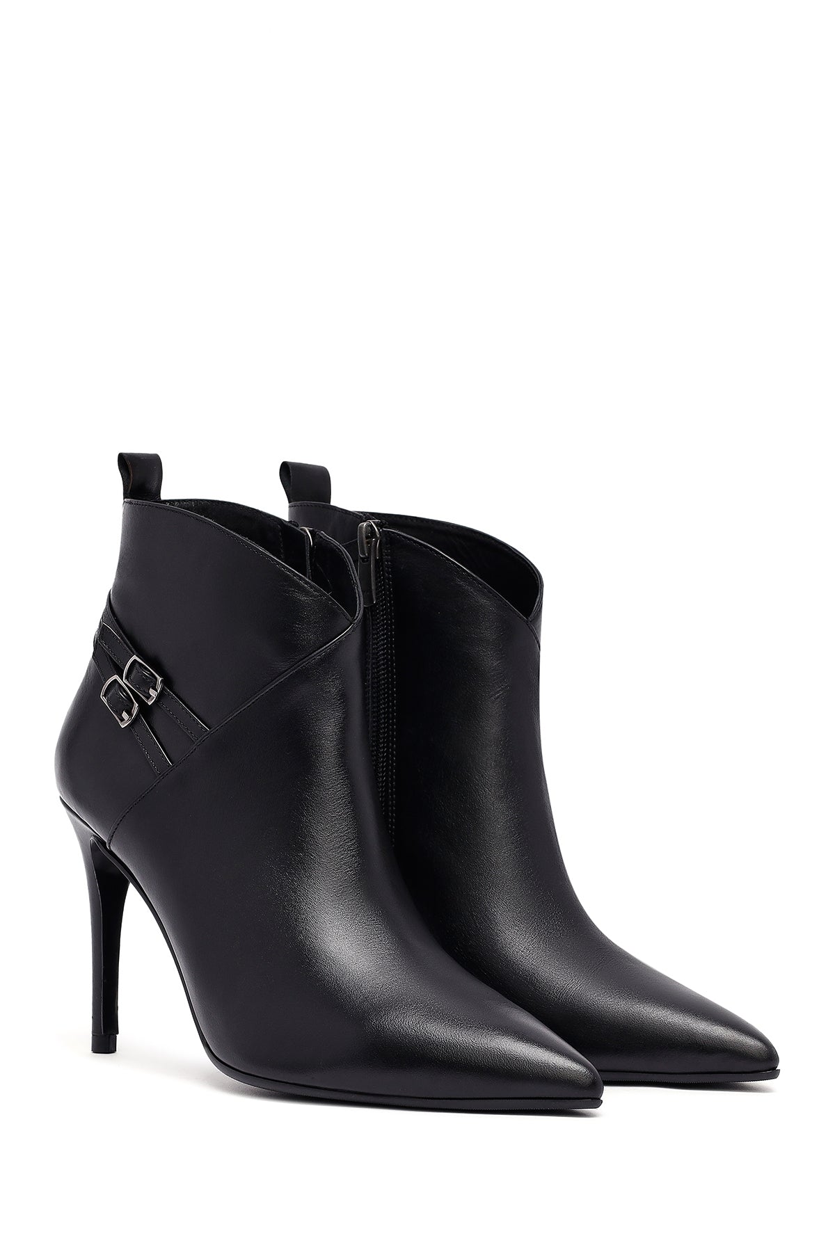Kadın Siyah Fermuarlı İnce Topuklu Deri Bot