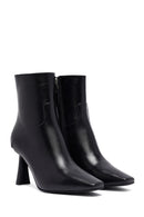 Kadın Siyah Fermuarlı Topuklu Deri Bot | Derimod