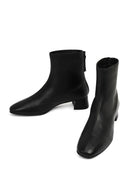 Kadın Siyah Fermuarlı Kısa Kalın Topuklu Deri Bot | Derimod