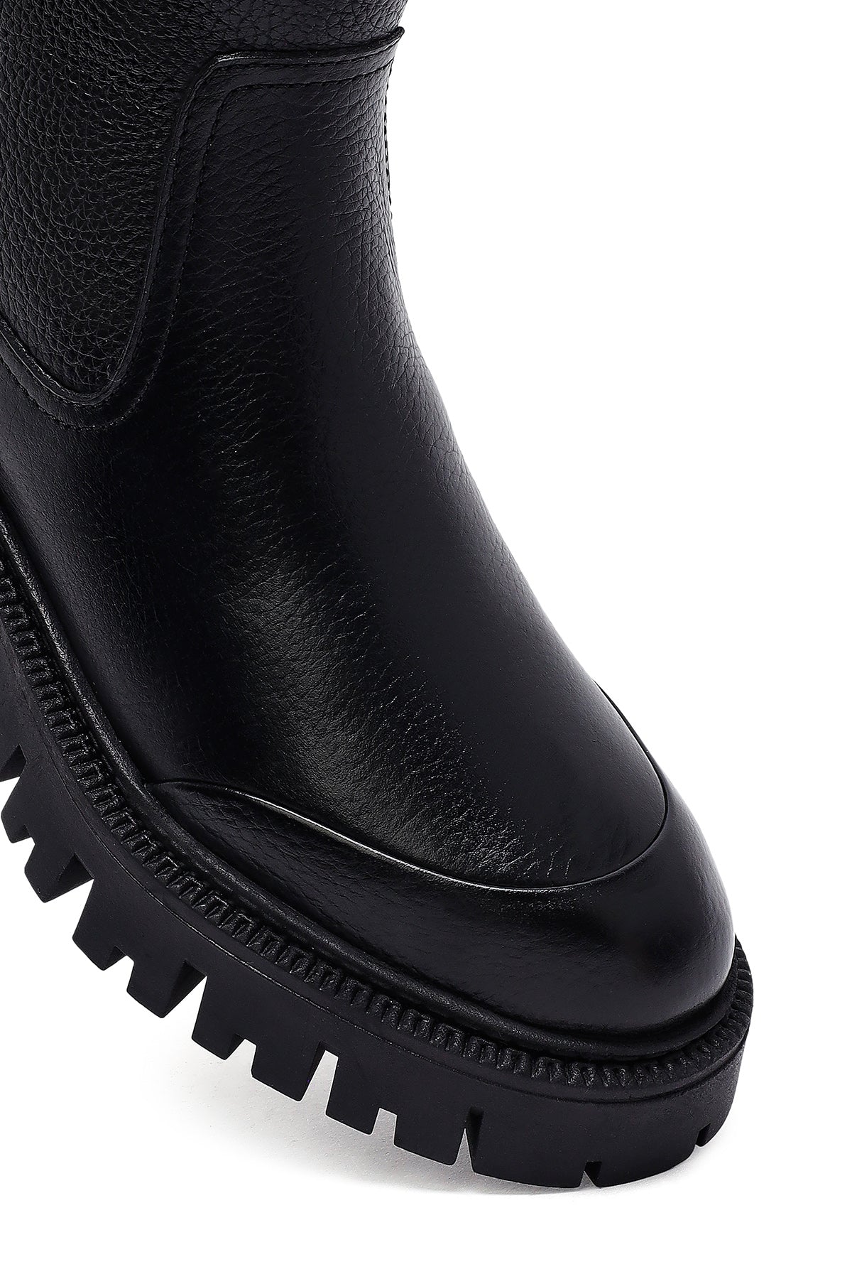 Kadın Siyah Kalın Tabanlı Deri Bot