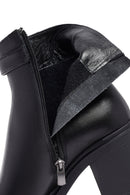Kadın Siyah Fermuarlı Kalın Topuklu Deri Bot | Derimod