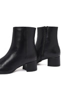 Kadın Siyah Fermuarlı Kısa Kalın Topuklu Deri Bot | Derimod