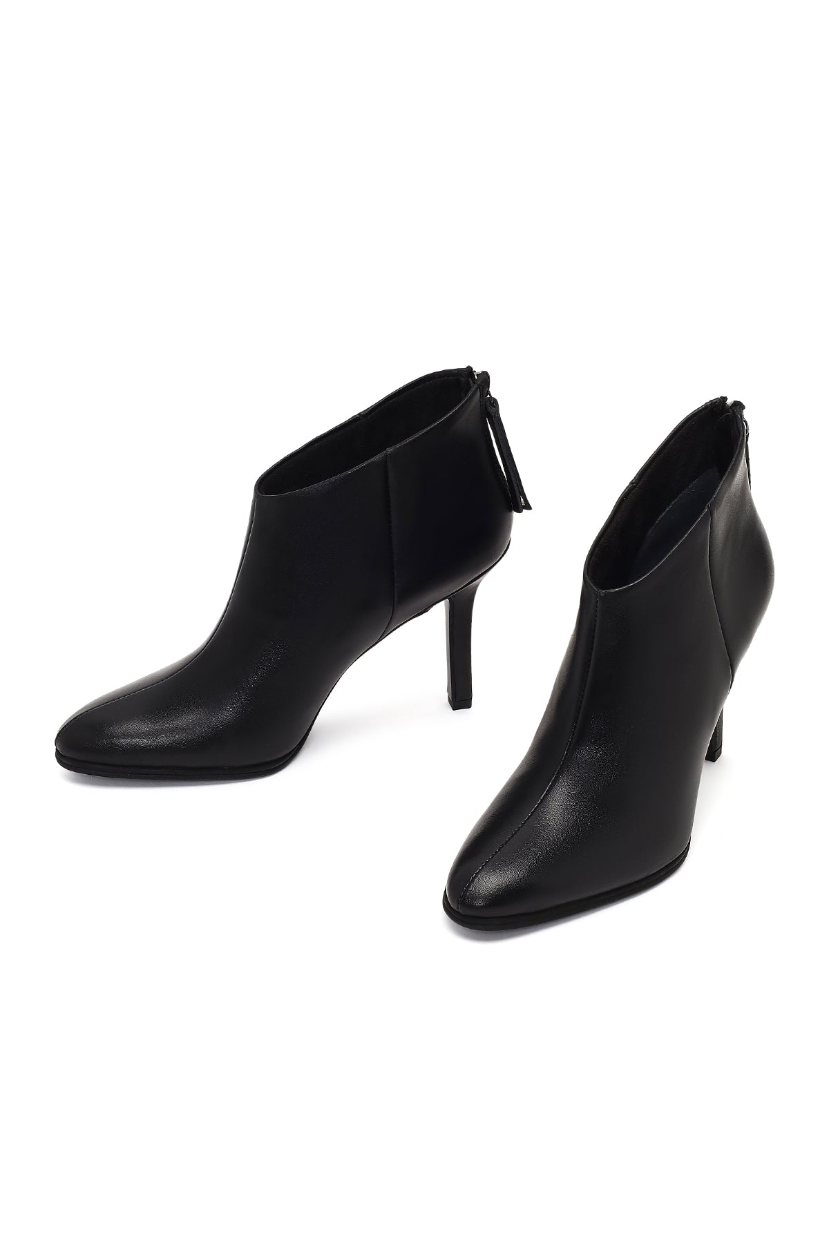 Kadın Siyah Arkadan Fermuarlı Yüksek İnce Topuklu Deri Bot