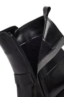 Kadın Siyah Tokalı Kalın Topuklu Deri Bot | Derimod