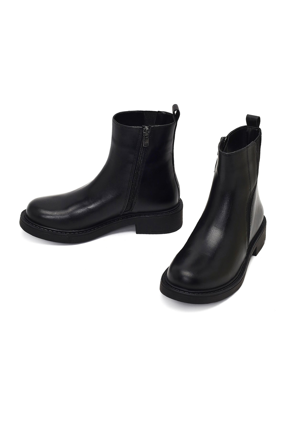Kadın Siyah Fermuarlı Deri Bot