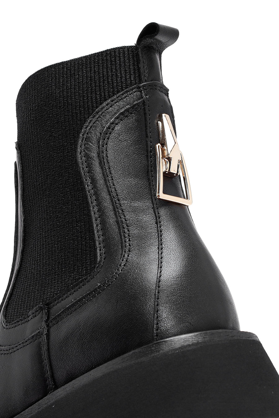 Woman Siyah Leather Chelsea Bot