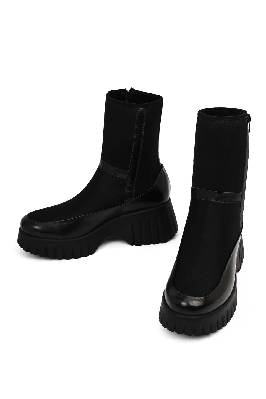 Women's Black Zippered Thick-Sole Leather Boots