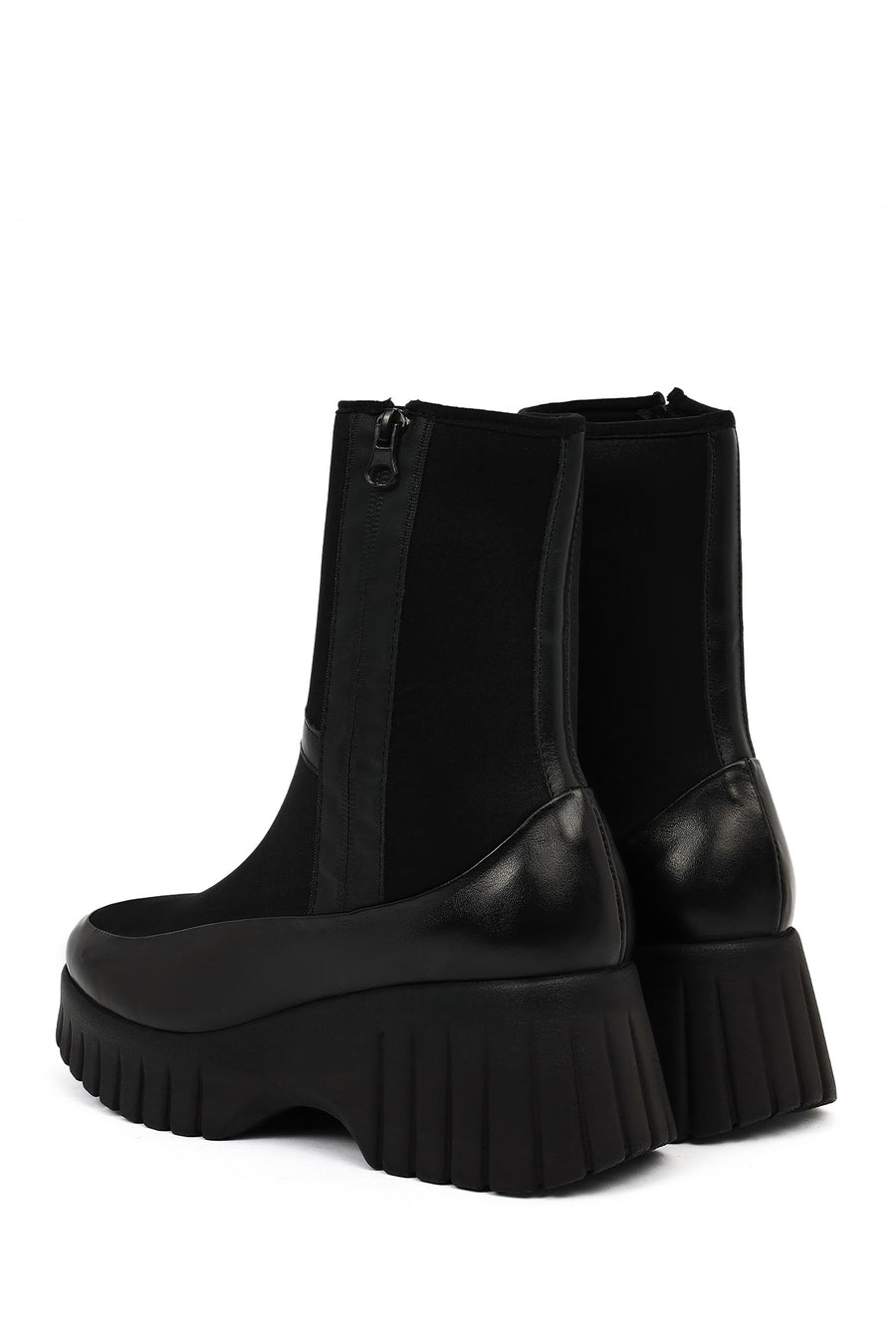 Women's Black Zippered Thick-Sole Leather Boots