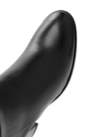 Woman Black Zippered Chunky Heels Leather Boot | Derimod