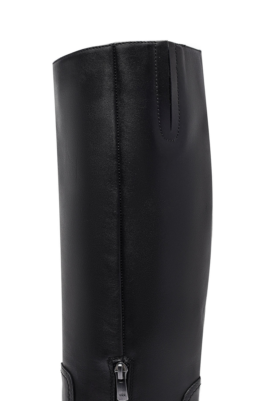 Woman Black Zippered Chunky Heels Leather Boot
