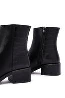 Kadın Siyah Fermuarlı Kısa Kalın Topuklu Deri Bot | Derimod