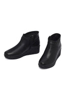 Woman Black Zippered Leather Comfort Boots | Derimod