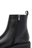 Kadın Siyah Fermuarlı Kalın Tabanlı Deri Bot | Derimod