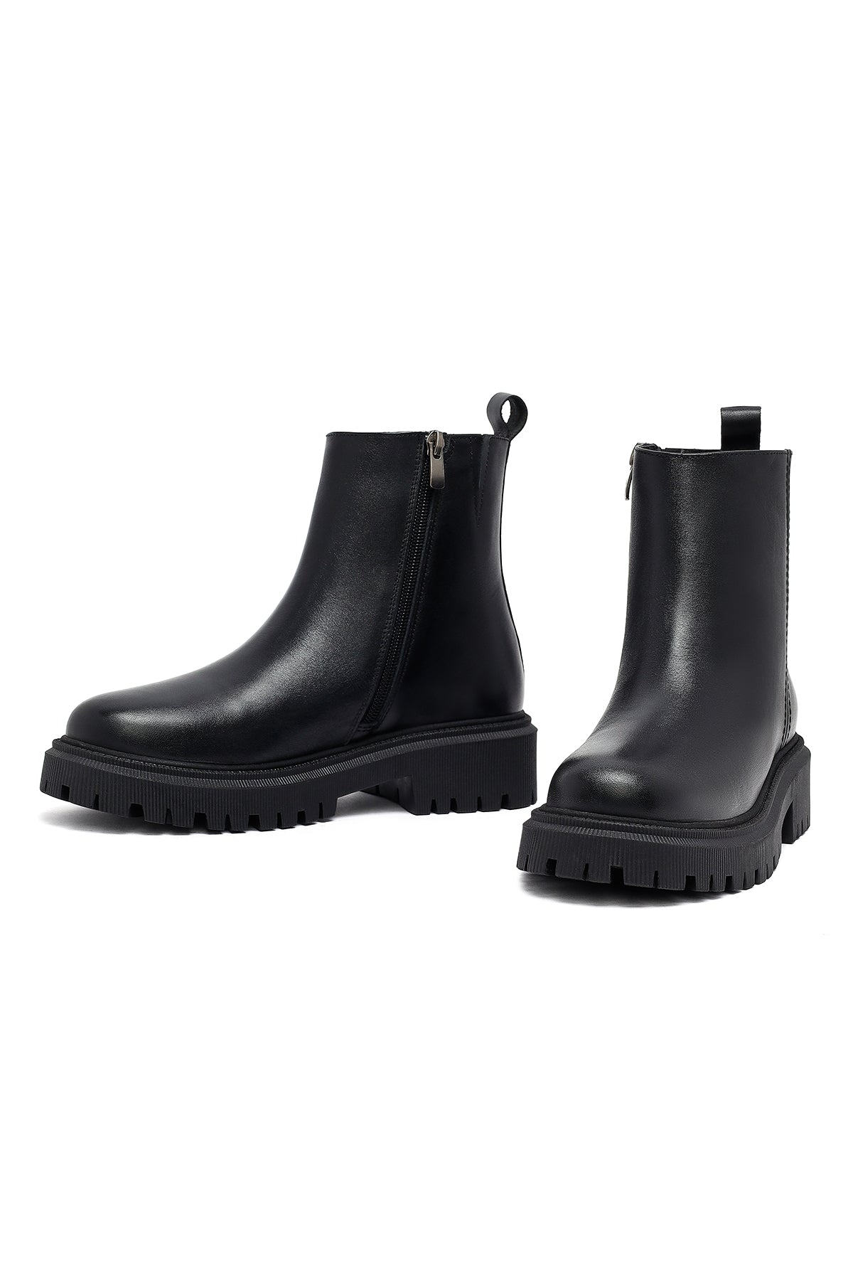 Kadın Siyah Fermuarlı Kalın Tabanlı Deri Bot