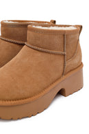 Woman Tan Thick-Soled Furry Suede Leather Teddy Bot | Derimod