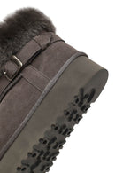 Kadın Gri Kalın Tabanlı Kürk Detaylı Süet Deri Teddy Bot | Derimod