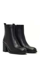 Women's Black Zippered Thick Heeled Leather Boot | Derimod