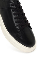 Erkek Siyah Bağcıklı Kalın Tabanlı Deri Sneaker | Derimod