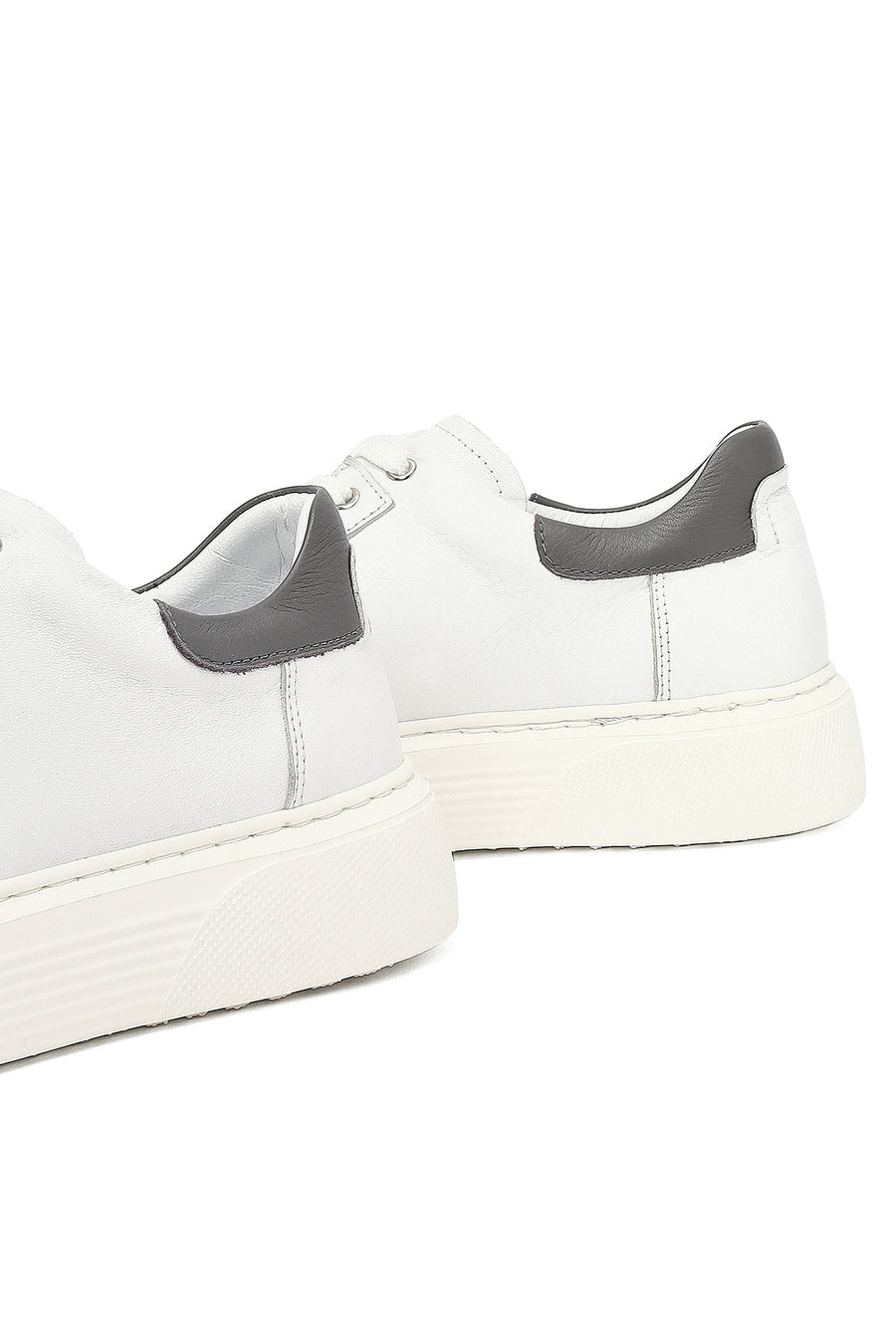 Erkek Beyaz Bağcıklı Kalın Tabanlı Deri Sneaker