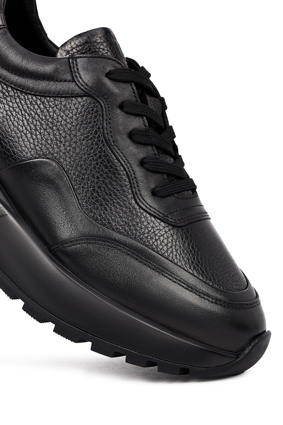 Erkek Siyah Bağcıklı Kalın Tabanlı Deri Sneaker