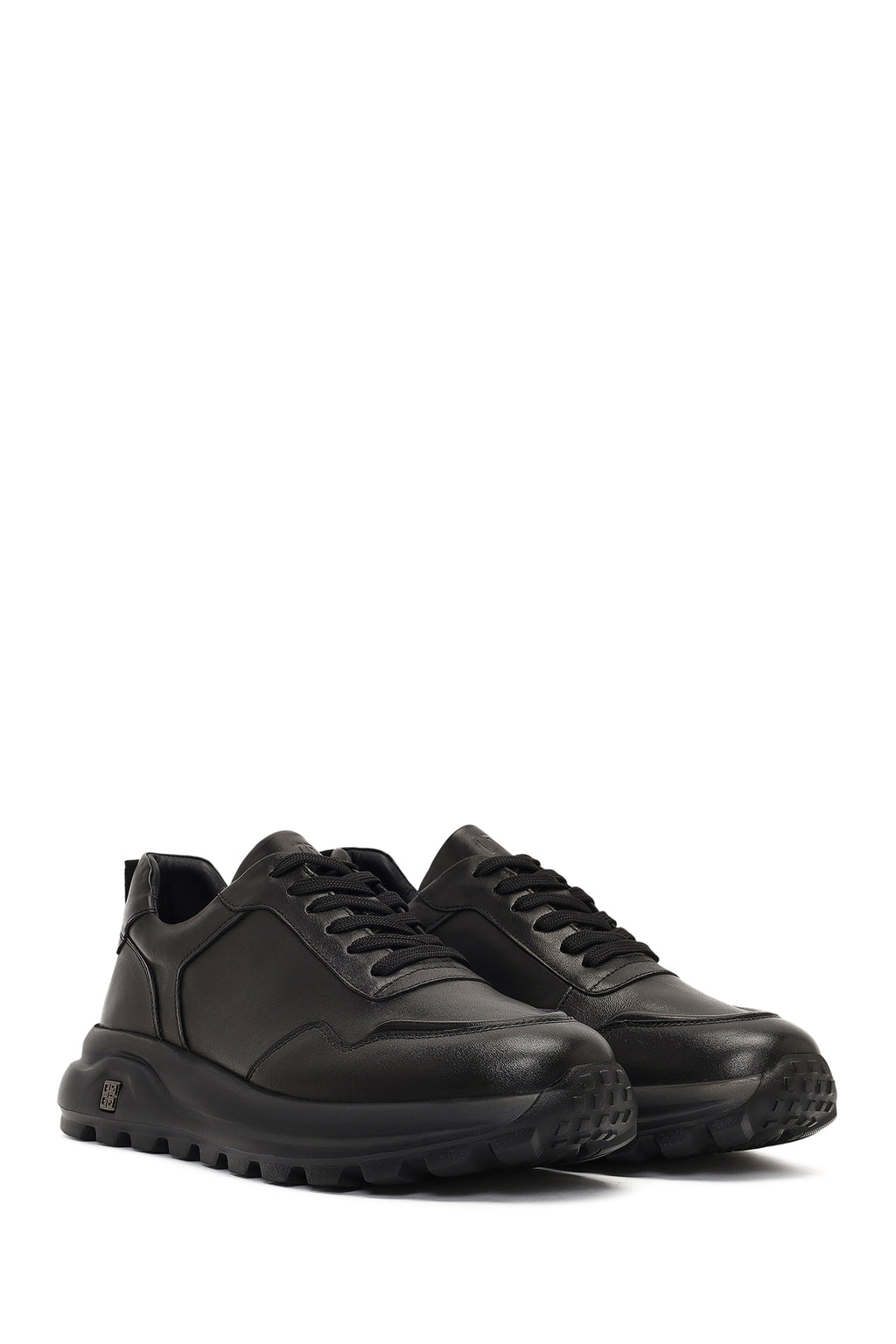 Erkek Siyah Bağcıklı Kalın Tabanlı Deri Sneaker