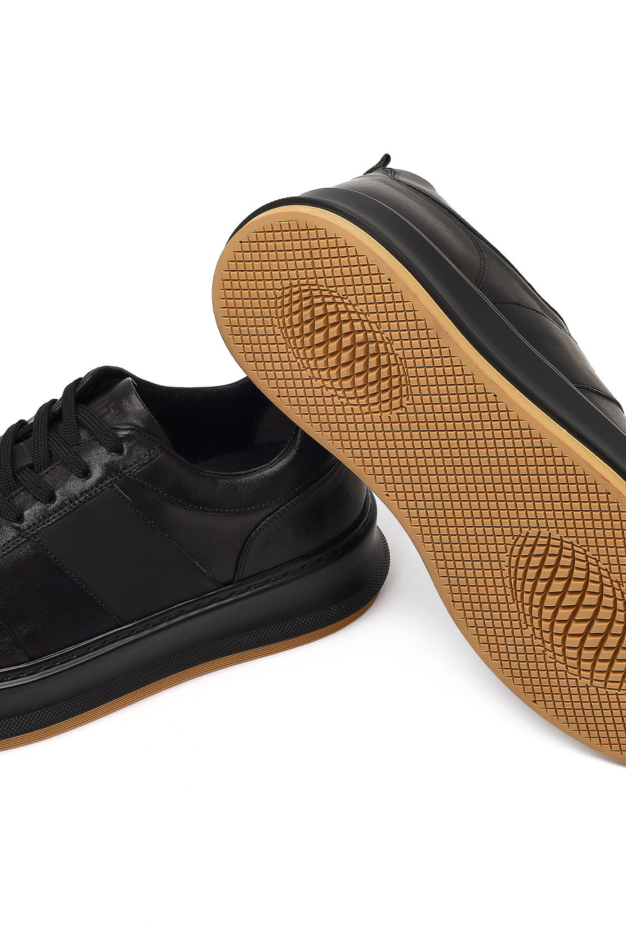 Erkek Siyah Bağcıklı Kalın Tabanlı Deri Sneaker