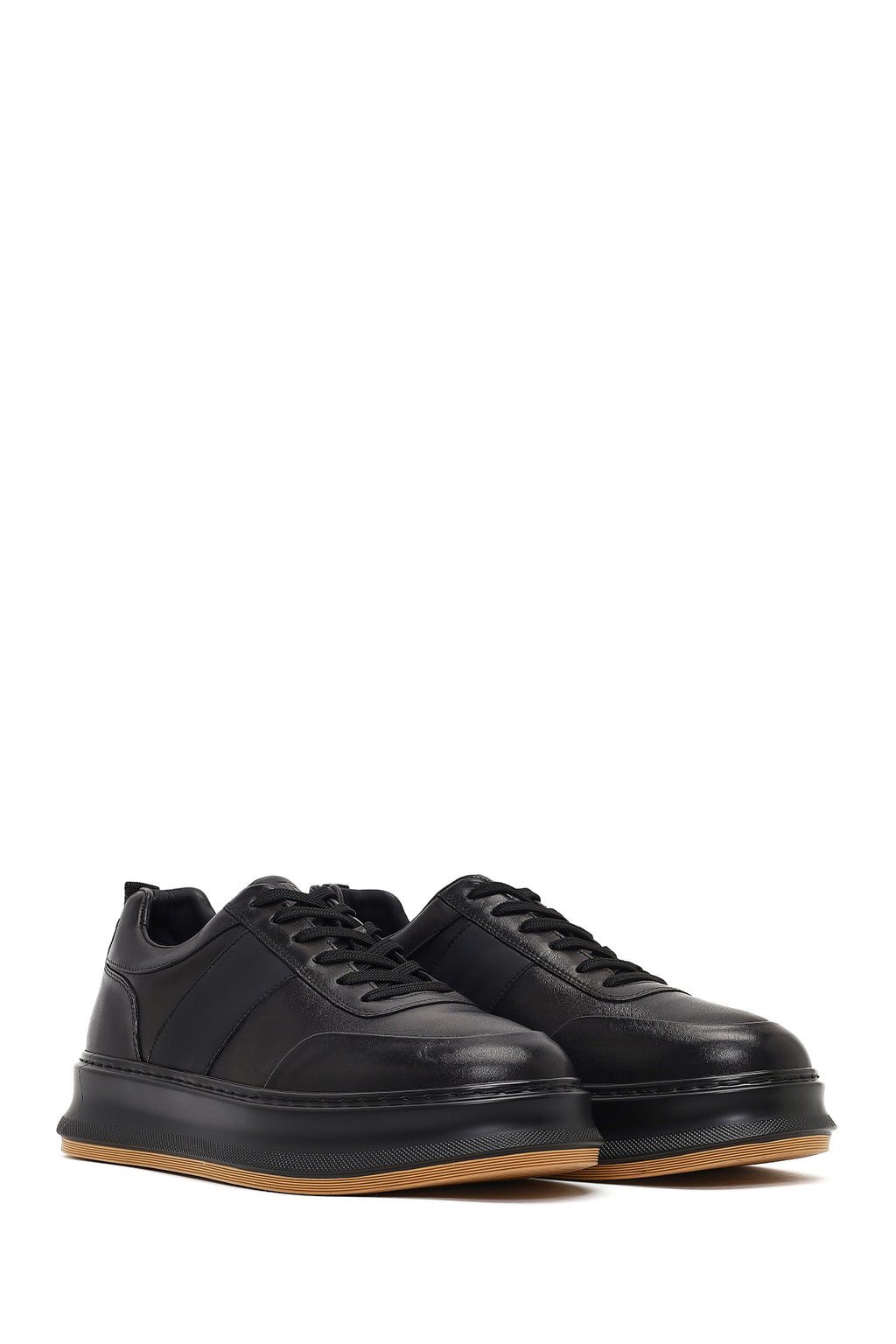Erkek Siyah Bağcıklı Kalın Tabanlı Deri Sneaker
