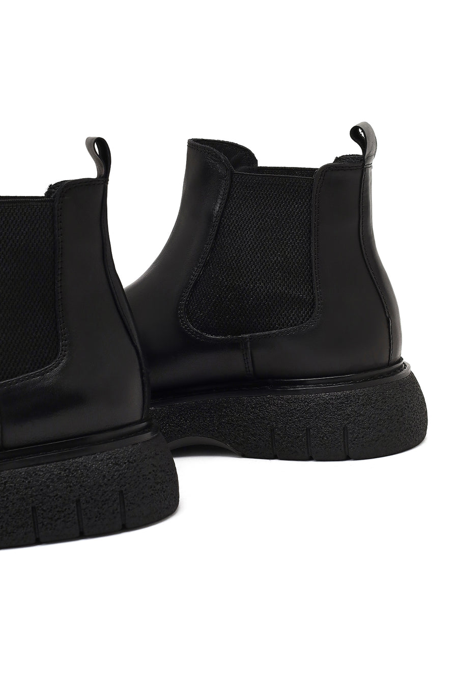 Men's Black Thick-Soled Leather Chelsea Boot