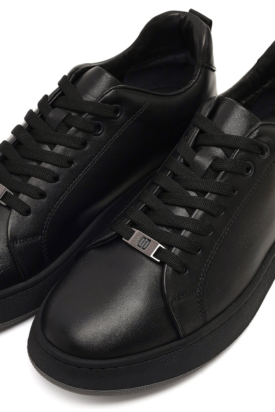 Erkek Siyah Bağcıklı Kalın Tabanlı Deri Sneaker