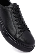 Erkek Siyah Bağcıklı Kalın Tabanlı Deri Sneaker | Derimod