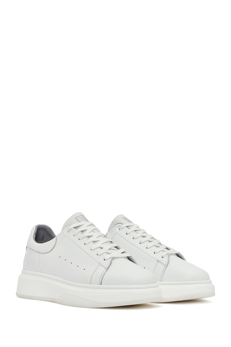 Men's White Lace-Up Thick-Soled Leather Sneaker