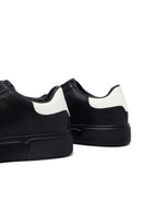 Erkek Siyah Bağcıklı Kalın Tabanlı Sneaker | Derimod