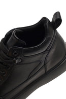 Erkek Siyah Bağcıklı Kalın Tabanlı Deri Spor Bot | Derimod