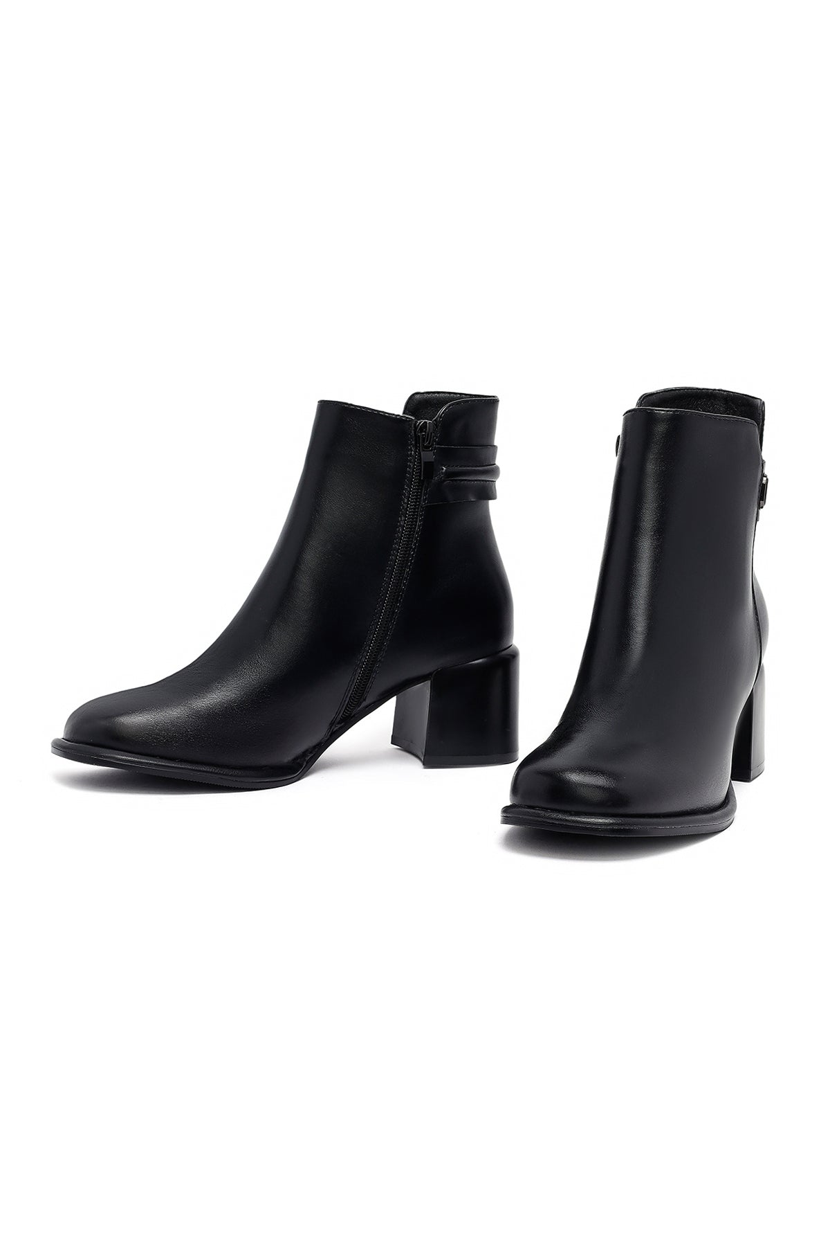 Kadın Siyah Fermuarlı Kalın Topuklu Bot