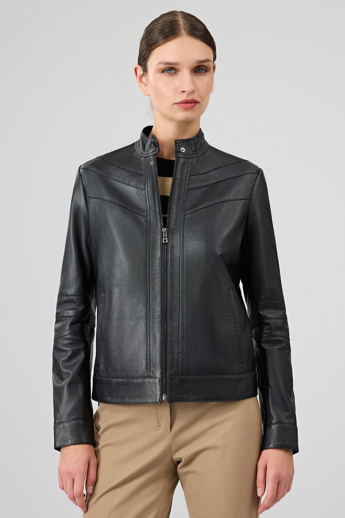 Tina Kadın Siyah Hakim Yaka Deri Ceket