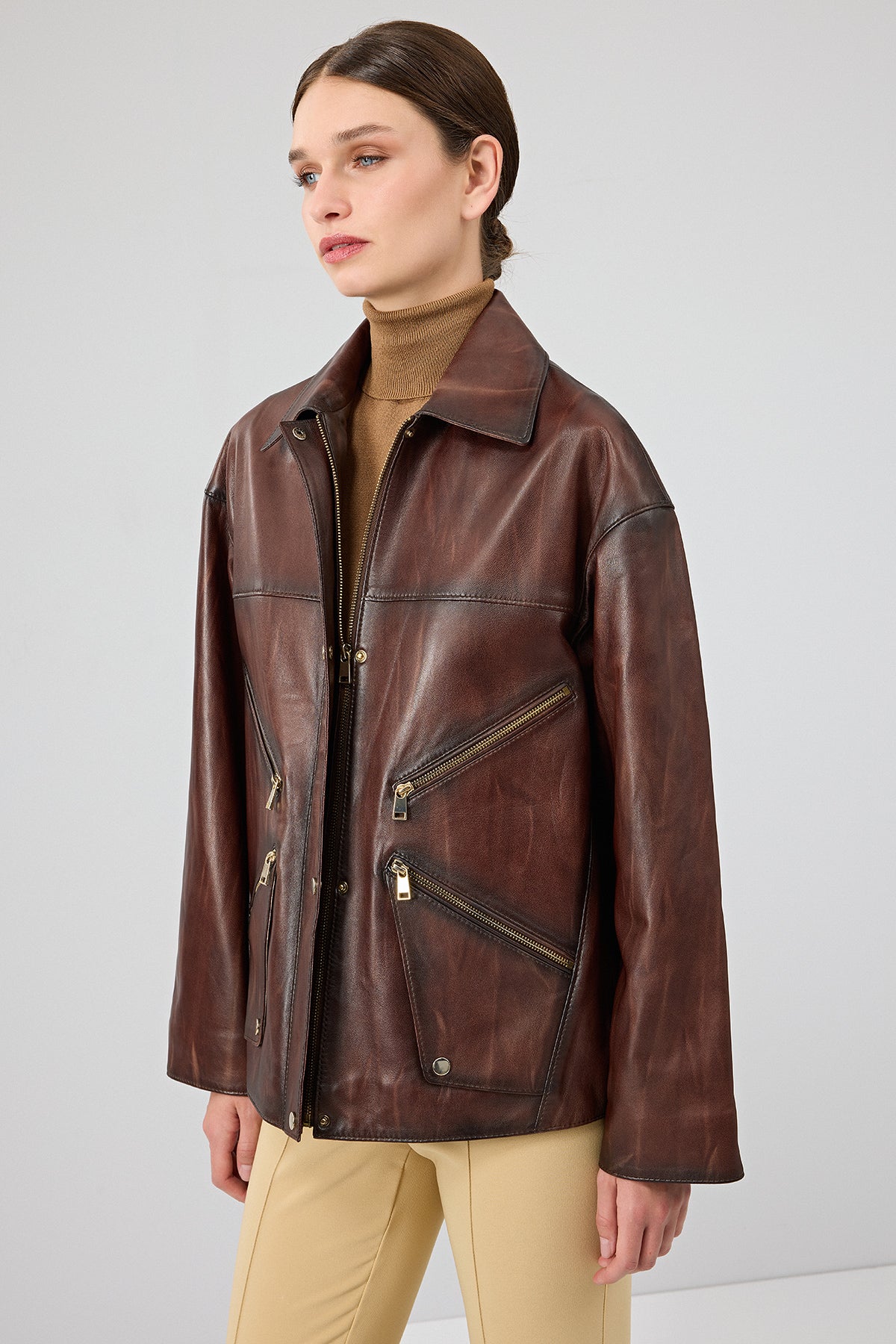 Claris Kadın Kahverengi Gömlek Yaka Oversize Deri Mont