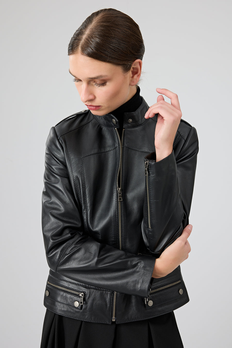 Nora Women's Black Stand Collar Short Leather Jacket