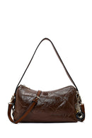 Kadın Kahverengi Uzun Askılı Charmlı Omuz Çantası | Derimod