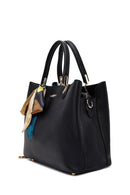 Kadın Siyah Uzun Askılı Aksesuarlı Kol Çantası | Derimod