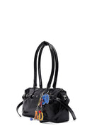 Kadın Siyah Aksesuarlı Omuz Çantası | Derimod