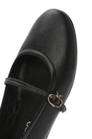 Kadın Siyah Bantlı Deri Babet | Derimod