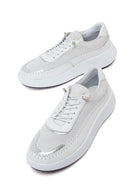 Kadın Beyaz Bağcıklı Kalın Tabanlı Deri Sneaker | Derimod